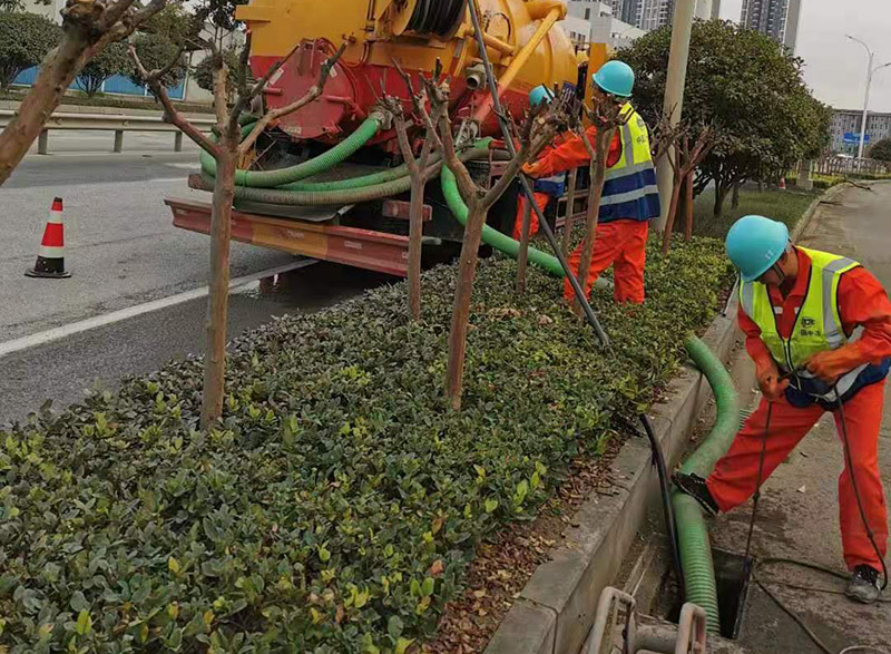 隆化市政管道清淤