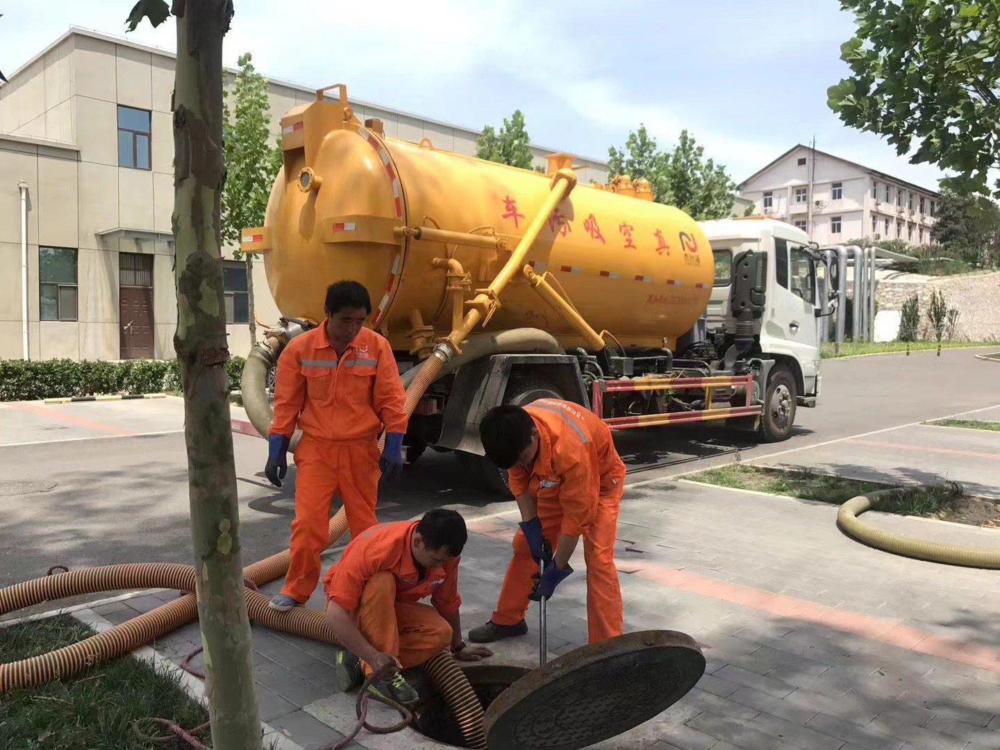 隆化化粪池清理与5-8吨吸粪车施工效率分析